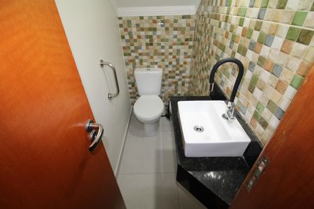 Casa à venda com 129m², 3 quartos e 2 vagasLavabo