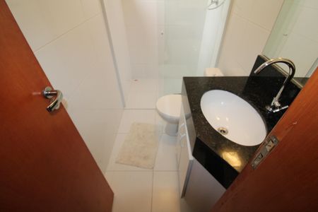 Casa à venda com 129m², 3 quartos e 2 vagasQuarto 1 - Banheiro