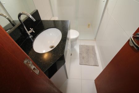 Casa à venda com 129m², 3 quartos e 2 vagasQuarto 2 - Banheiro