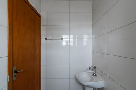 Apartamento para alugar com 40m², 2 quartos e sem vaga Apartamento para alugar com 40m², 2 quartos e sem vagaBanheiro
