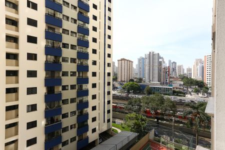 Apartamento à venda com 56m², 2 quartos e 1 vaga Apartamento à venda com 56m², 2 quartos e 1 vagaVista da Varanda da Sala