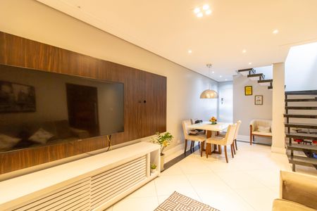 Sala de casa para alugar com 3 quartos, 187m² em Jardim Santa Clara, Guarulhos