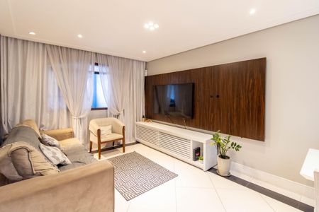 Sala de casa para alugar com 3 quartos, 187m² em Jardim Santa Clara, Guarulhos