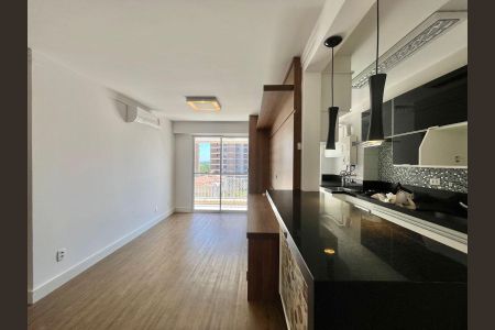 Sala de apartamento para alugar com 2 quartos, 64m² em Bosque, Campinas