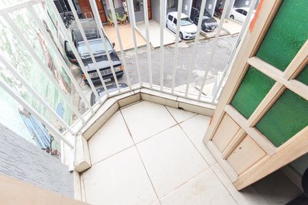 Varanda do Quarto 1 de casa de condomínio à venda com 2 quartos, 71m² em Vila Carmosina, São Paulo