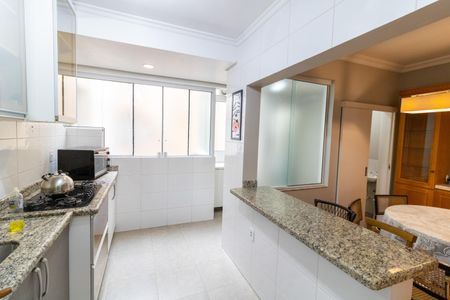Cozinha de apartamento para alugar com 2 quartos, 100m² em Santana, Porto Alegre