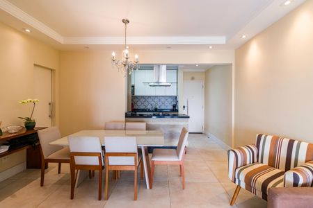 Apartamento à venda com 3 quartos, 84m² em Vila Suzana, São Paulo