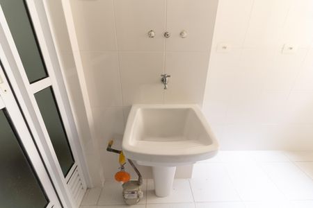 Apartamento à venda com 108m², 4 quartos e 3 vagas Apartamento à venda com 108m², 4 quartos e 3 vagasLavanderia