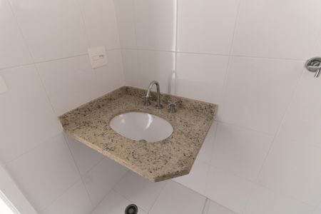 Apartamento à venda com 108m², 4 quartos e 3 vagas Apartamento à venda com 108m², 4 quartos e 3 vagasBanheiro Social