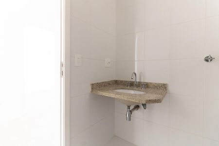 Apartamento à venda com 108m², 4 quartos e 3 vagas Apartamento à venda com 108m², 4 quartos e 3 vagasBanheiro Social