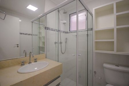 Apartamento à venda com 87m², 3 quartos e 2 vagas Apartamento à venda com 87m², 3 quartos e 2 vagasBanheiro Social