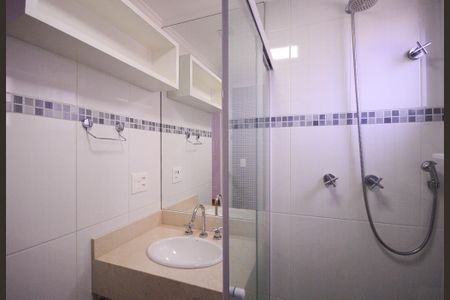 Apartamento à venda com 87m², 3 quartos e 2 vagas Apartamento à venda com 87m², 3 quartos e 2 vagasBanheiro da Suite