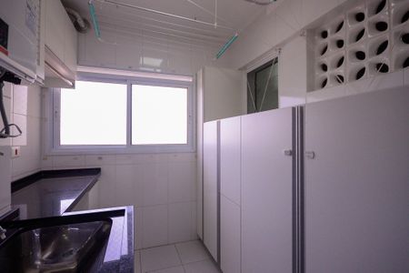 Apartamento à venda com 87m², 3 quartos e 2 vagas Apartamento à venda com 87m², 3 quartos e 2 vagasÁrea de Serviço