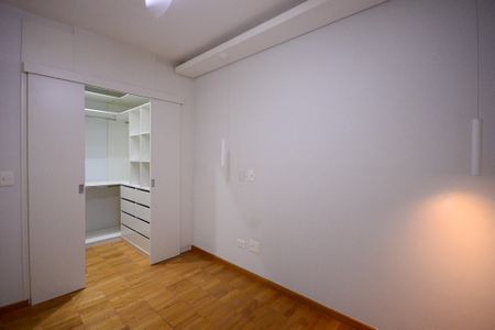 Apartamento à venda com 87m², 3 quartos e 2 vagas Apartamento à venda com 87m², 3 quartos e 2 vagasQuarto 3 - Suite