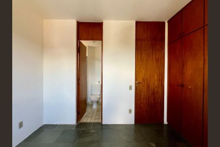 Apartamento para alugar com 75m², 3 quartos e 1 vagaSuíte