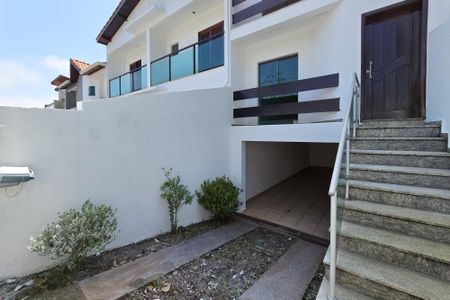 Casa à venda com 192m², 3 quartos e 4 vagas Casa à venda com 192m², 3 quartos e 4 vagasGaragem