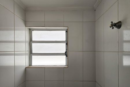 Casa à venda com 192m², 3 quartos e 4 vagas Casa à venda com 192m², 3 quartos e 4 vagasBanheiro de serviço