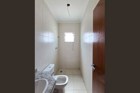 Casa à venda com 192m², 3 quartos e 4 vagas Casa à venda com 192m², 3 quartos e 4 vagasBanheiro Social