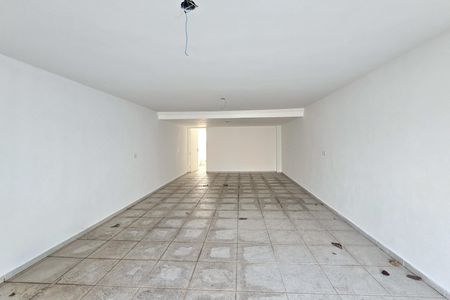 Casa à venda com 192m², 3 quartos e 4 vagas Casa à venda com 192m², 3 quartos e 4 vagasGaragem