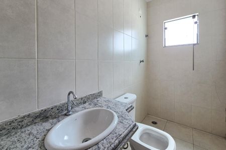 Casa à venda com 192m², 3 quartos e 4 vagas Casa à venda com 192m², 3 quartos e 4 vagasBanheiro Social