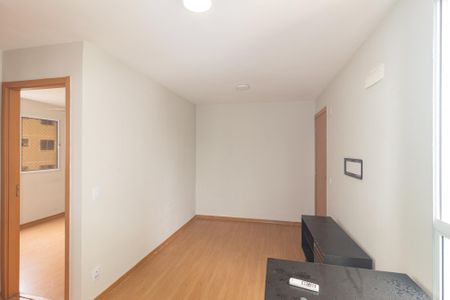 Sala de apartamento para alugar com 2 quartos, 44m² em Campo Grande, Rio de Janeiro