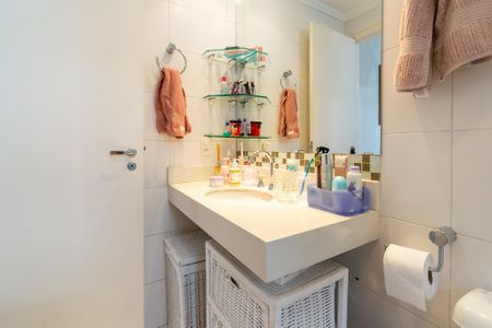 Apartamento à venda com 116m², 3 quartos e 2 vagasBanheiro da Suíte 1