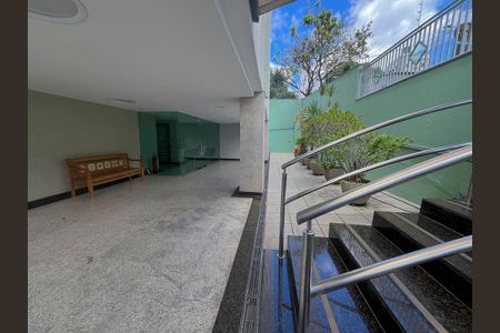 Apartamento para alugar com 60m², 2 quartos e 1 vaga Apartamento para alugar com 60m², 2 quartos e 1 vagaHall de entrada
