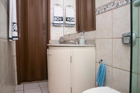 Apartamento para alugar com 60m², 2 quartos e 1 vaga Apartamento para alugar com 60m², 2 quartos e 1 vagaBanheiro
