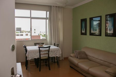 Apartamento para alugar com 60m², 2 quartos e 1 vaga Apartamento para alugar com 60m², 2 quartos e 1 vagaSala