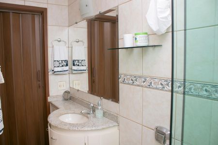 Apartamento para alugar com 60m², 2 quartos e 1 vaga Apartamento para alugar com 60m², 2 quartos e 1 vagaBanheiro