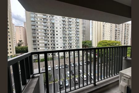Apartamento para alugar com 52m², 1 quarto e 1 vaga Apartamento para alugar com 52m², 1 quarto e 1 vagaVaranda