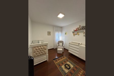 Apartamento à venda com 193m², 6 quartos e 2 vagasQuarto
