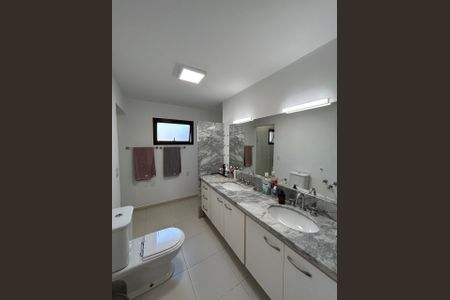 Apartamento à venda com 193m², 6 quartos e 2 vagasBanheiro