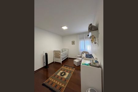 Apartamento à venda com 193m², 6 quartos e 2 vagasQuarto