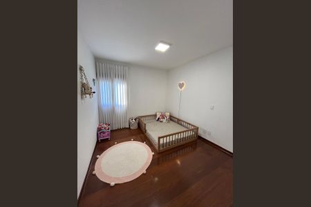 Apartamento à venda com 193m², 6 quartos e 2 vagasQuarto