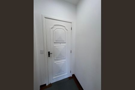 Apartamento à venda com 193m², 6 quartos e 2 vagasEntrada