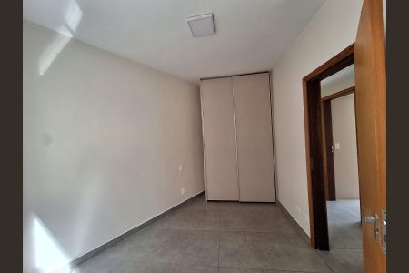 Quarto 2 de apartamento para alugar com 3 quartos, 120m² em Ipiranga, Belo Horizonte