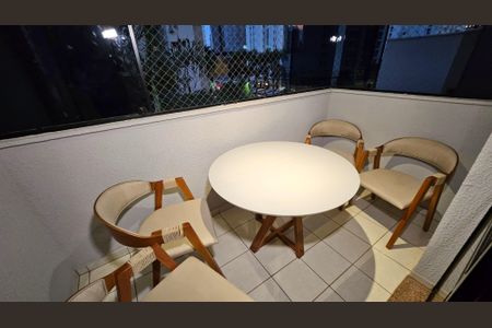 Sacada de apartamento para alugar com 2 quartos, 67m² em Setor Bueno, Goiânia