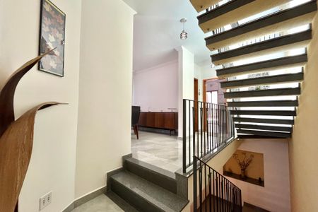 Hall de entrada de casa à venda com 3 quartos, 281m² em Cidade Vargas, São Paulo