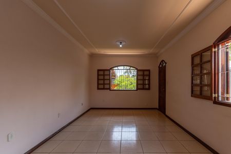 Sala de casa para alugar com 3 quartos, 298m² em Bandeirantes (pampulha), Belo Horizonte
