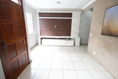 sala de casa de condomínio à venda com 2 quartos, 64m² em Copacabana, Belo Horizonte