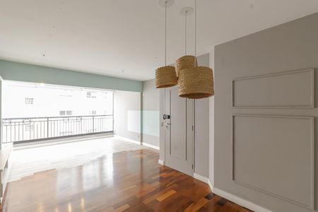 Sala de apartamento à venda com 3 quartos, 98m² em Moema, São Paulo