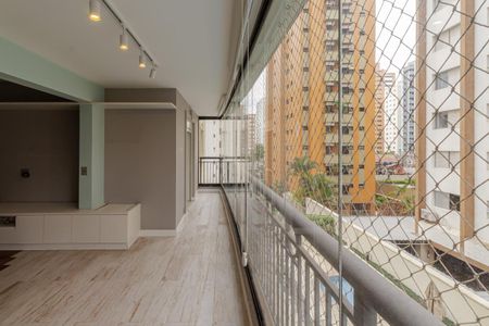Sacada de apartamento à venda com 3 quartos, 98m² em Moema, São Paulo