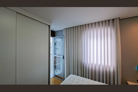 Apartamento à venda com 82m², 3 quartos e 2 vagas Apartamento à venda com 82m², 3 quartos e 2 vagasQuarto 2