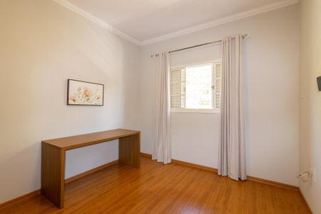 Casa à venda com 242m², 4 quartos e 4 vagasQuarto 4