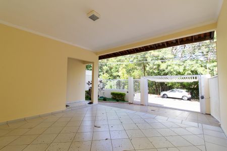 Casa à venda com 242m², 4 quartos e 4 vagasGaragem