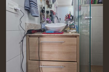 Apartamento para alugar com 65m², 2 quartos e 1 vagaBanheiro Social