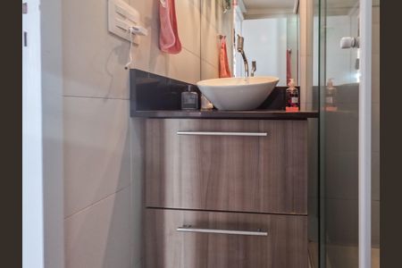 Apartamento para alugar com 65m², 2 quartos e 1 vagaBanheiro Social