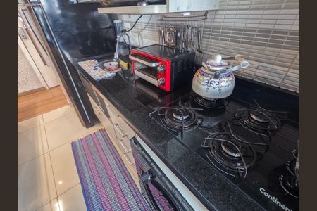 Apartamento para alugar com 65m², 2 quartos e 1 vagaCozinha