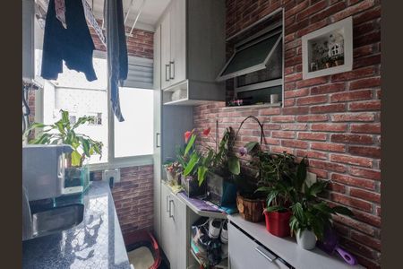 Apartamento para alugar com 65m², 2 quartos e 1 vagaÁrea de Serviço